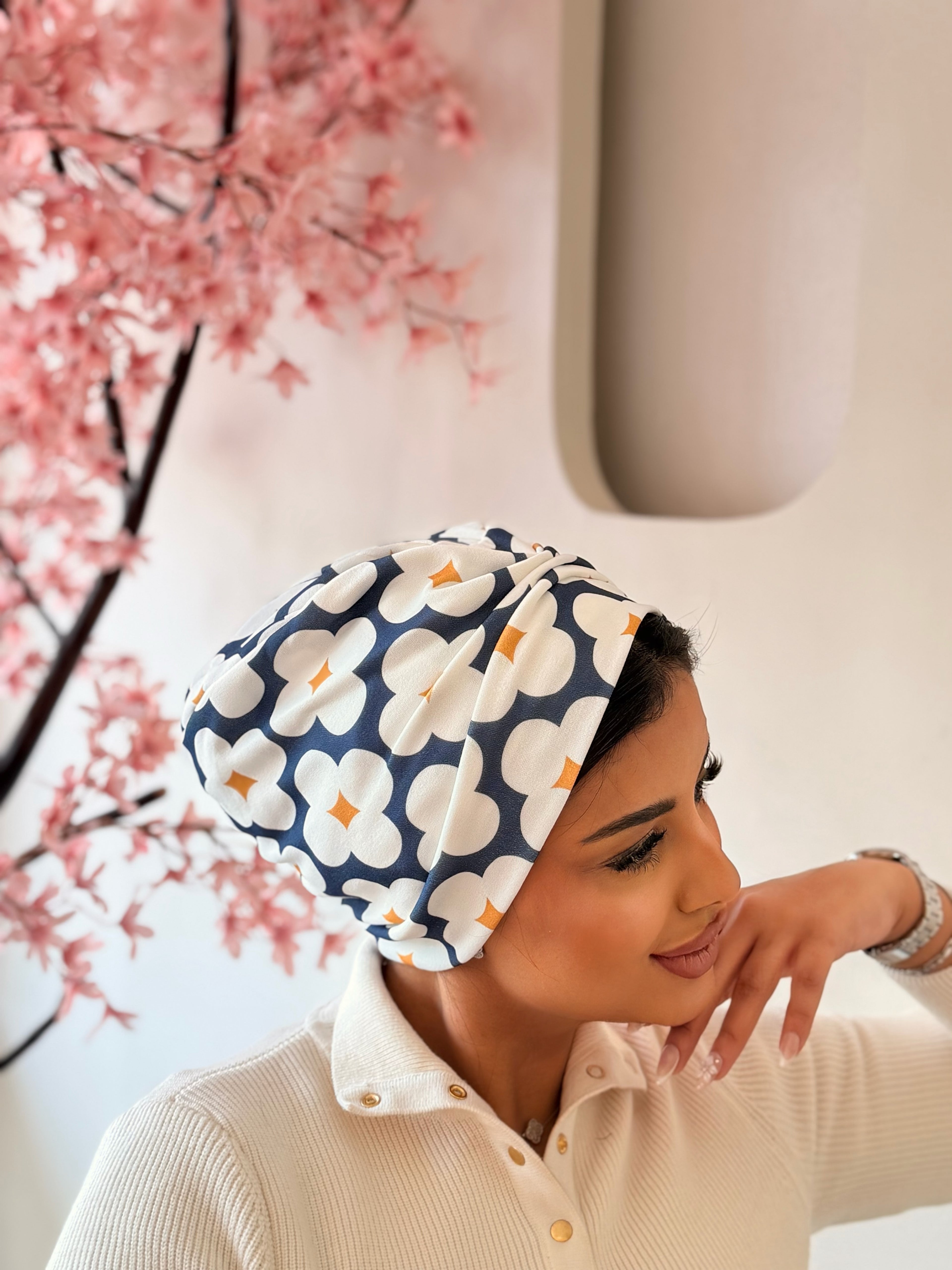 Retro Floral Print Turban — Navy & White