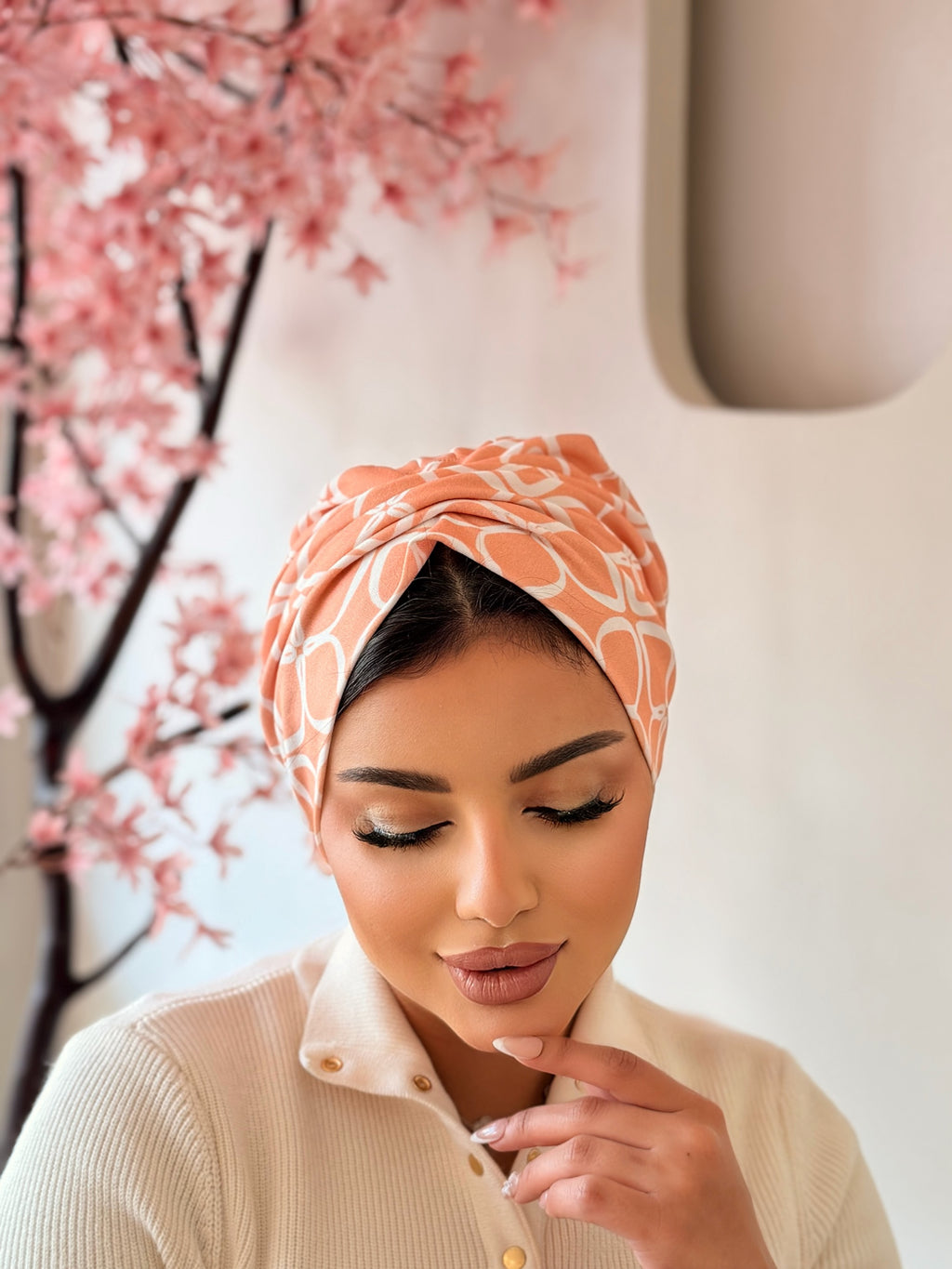 Retro Floral Print Turban — Peach & White