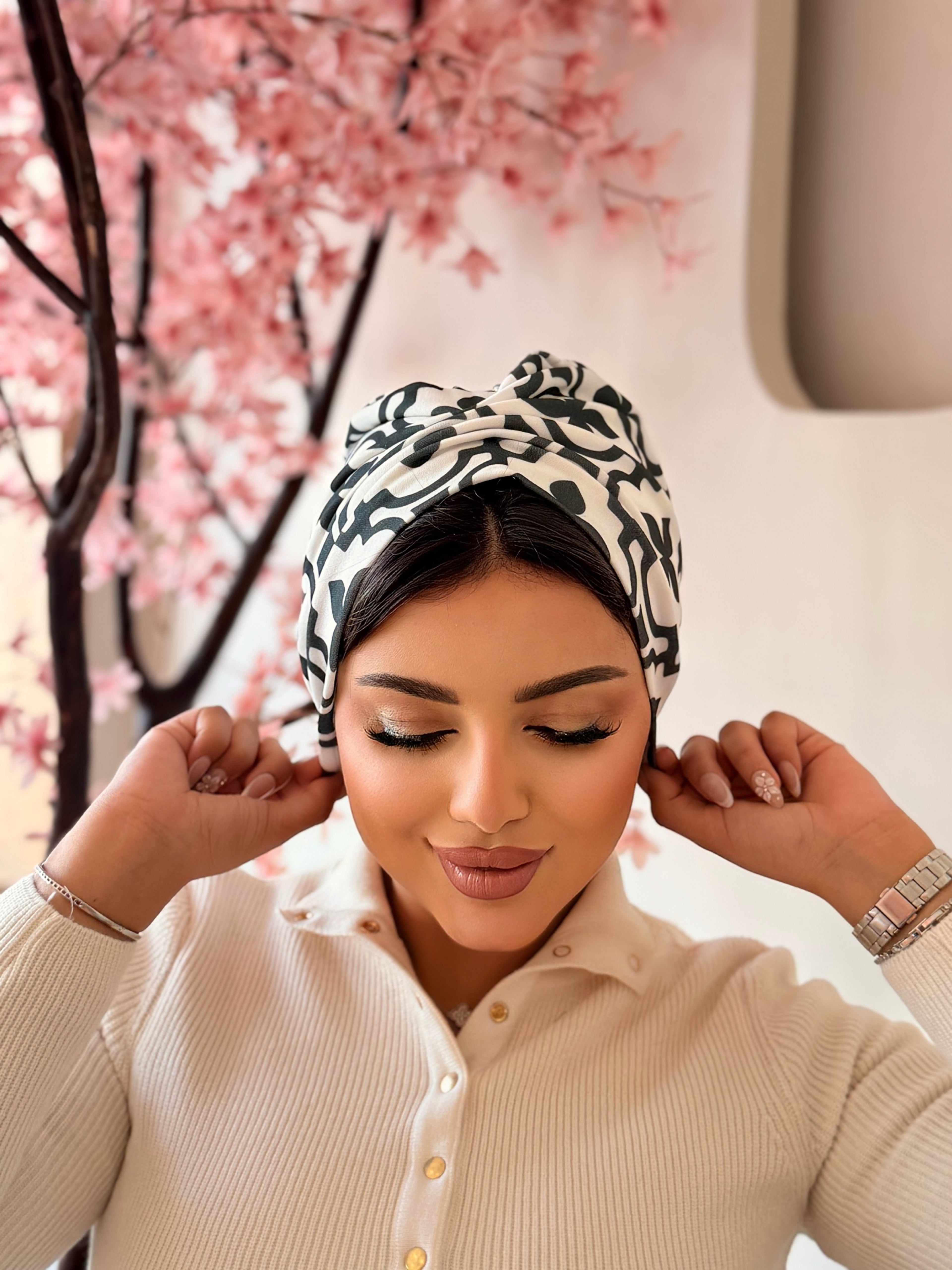 Moroccan Tile Print Turban — Black & Cream