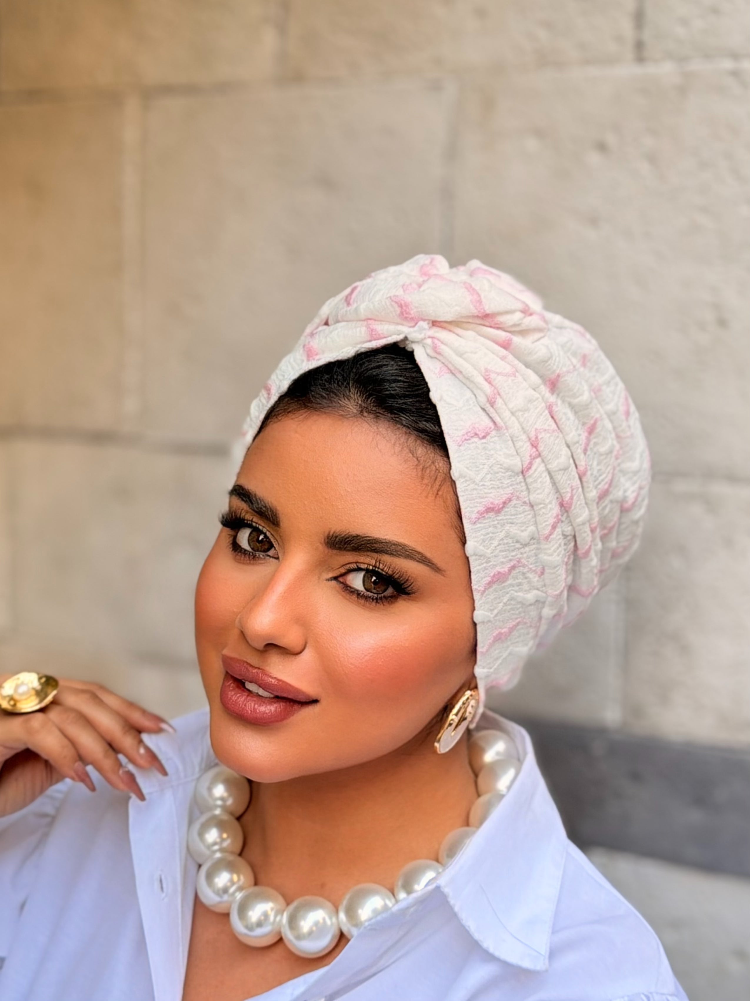 Zigzag Textured Turban — White & Pink