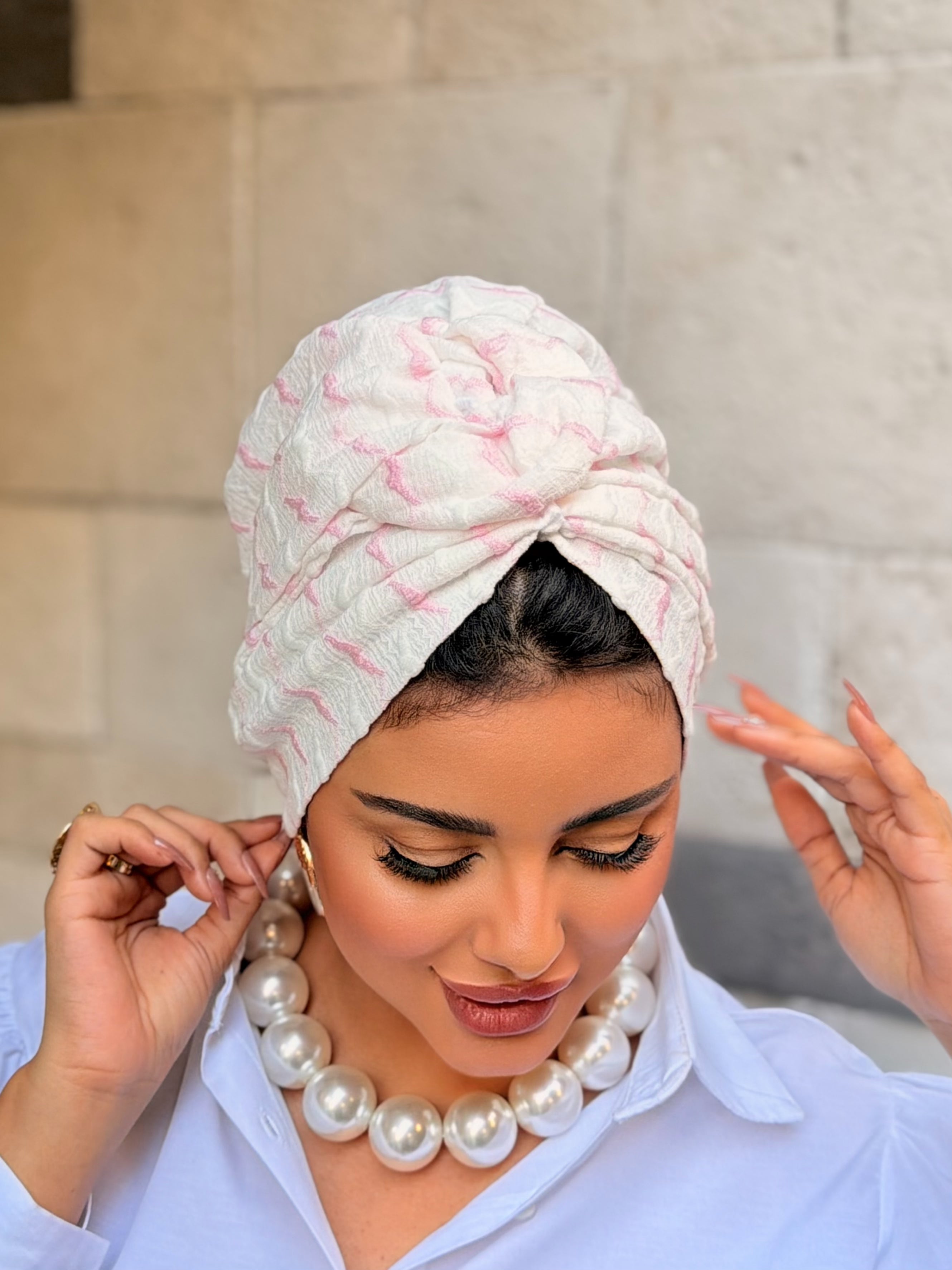 Zigzag Textured Turban — White & Pink
